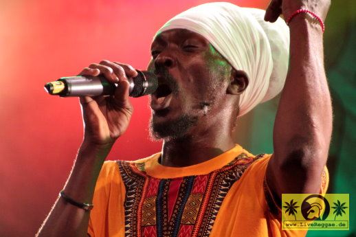 Anthony B (Jam) and The House Of Riddim Band - 23. Reggae Jam Festival - Bersenbrueck 30. Juli 2017 (7).JPG